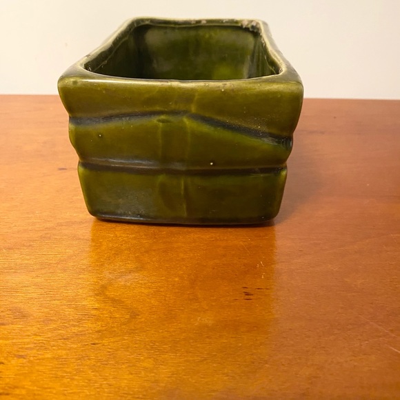 SOLD•Vintage• Midcentury Tree Embossed Planter - Picture 3 of 5
